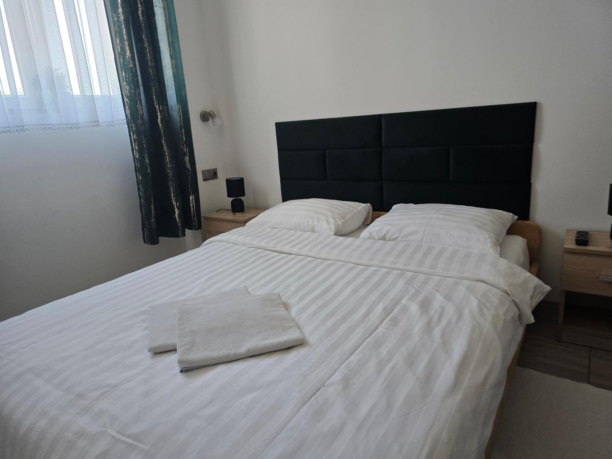 Motel I Restauracja "Pod Baszta" Naglowice Bagian luar foto